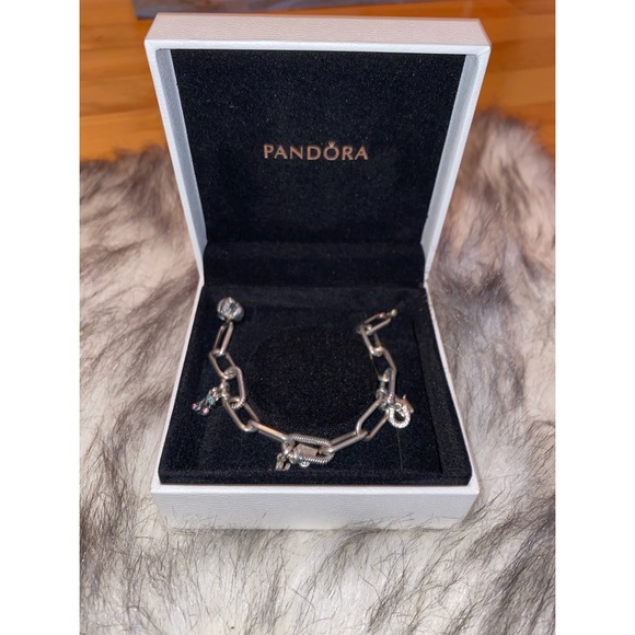 200π΅ β pando bracelet & 6 charms!